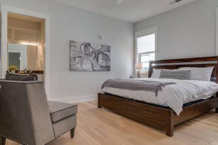 The Briar - Luxurious Condo Near Vanderbilt, Nashville Eksteriør bilde